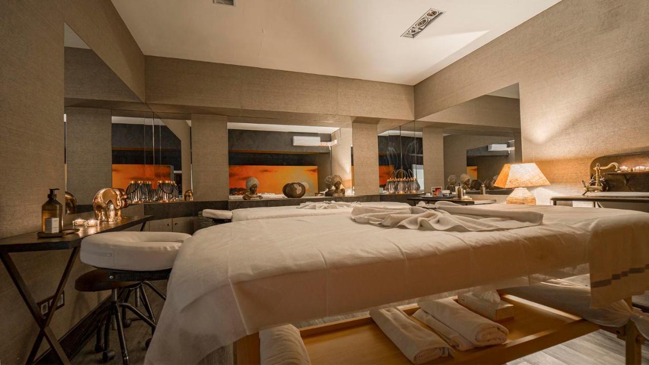Roc Blanc Hotel & Spa Andorra la Vella Exteriör bild